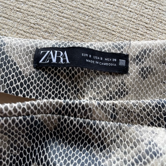 Zara Faux Snakeskin Wrap Skort - Picture 5 of 8